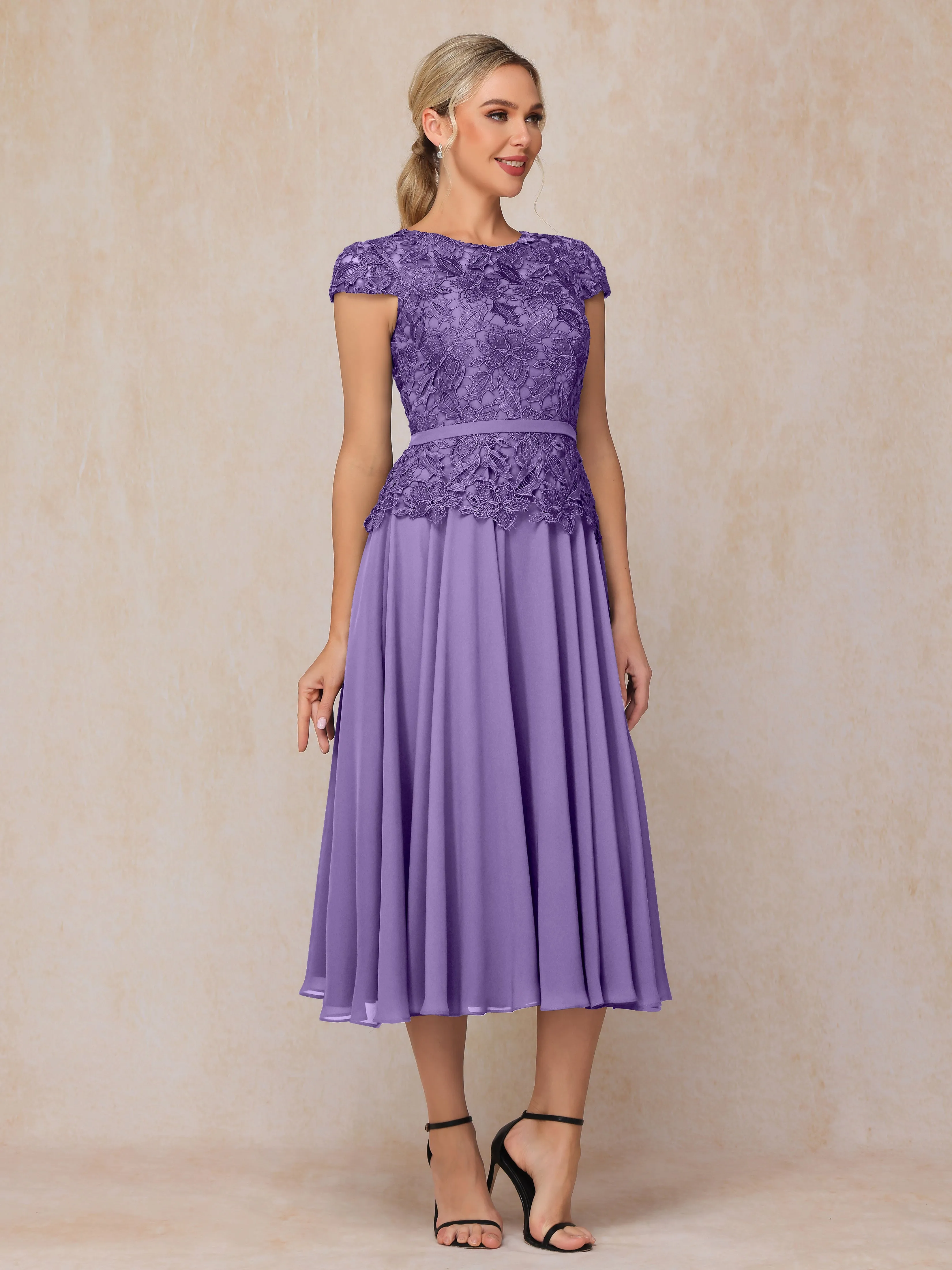 A-Line Scoop Tea-Length Chiffon Mother of the Bride Dresses With Lace