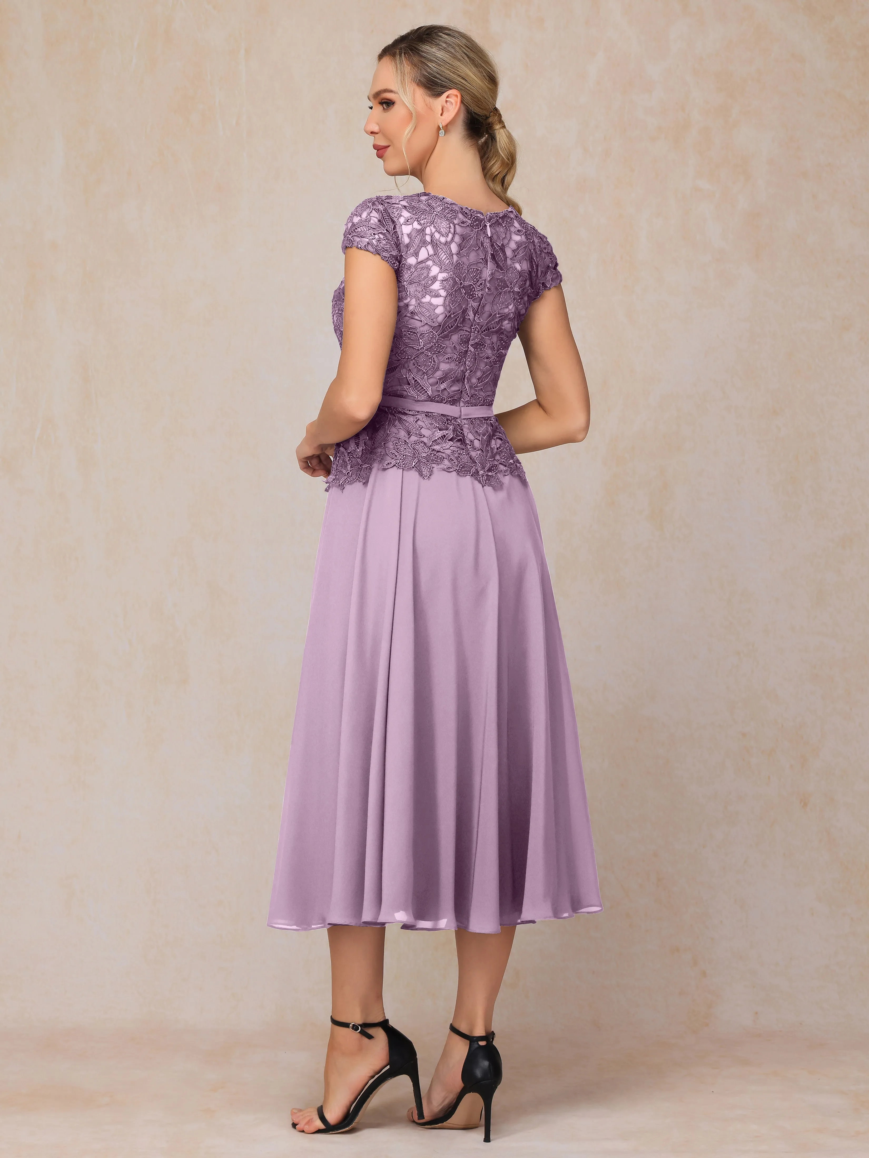 A-Line Scoop Tea-Length Chiffon Mother of the Bride Dresses With Lace