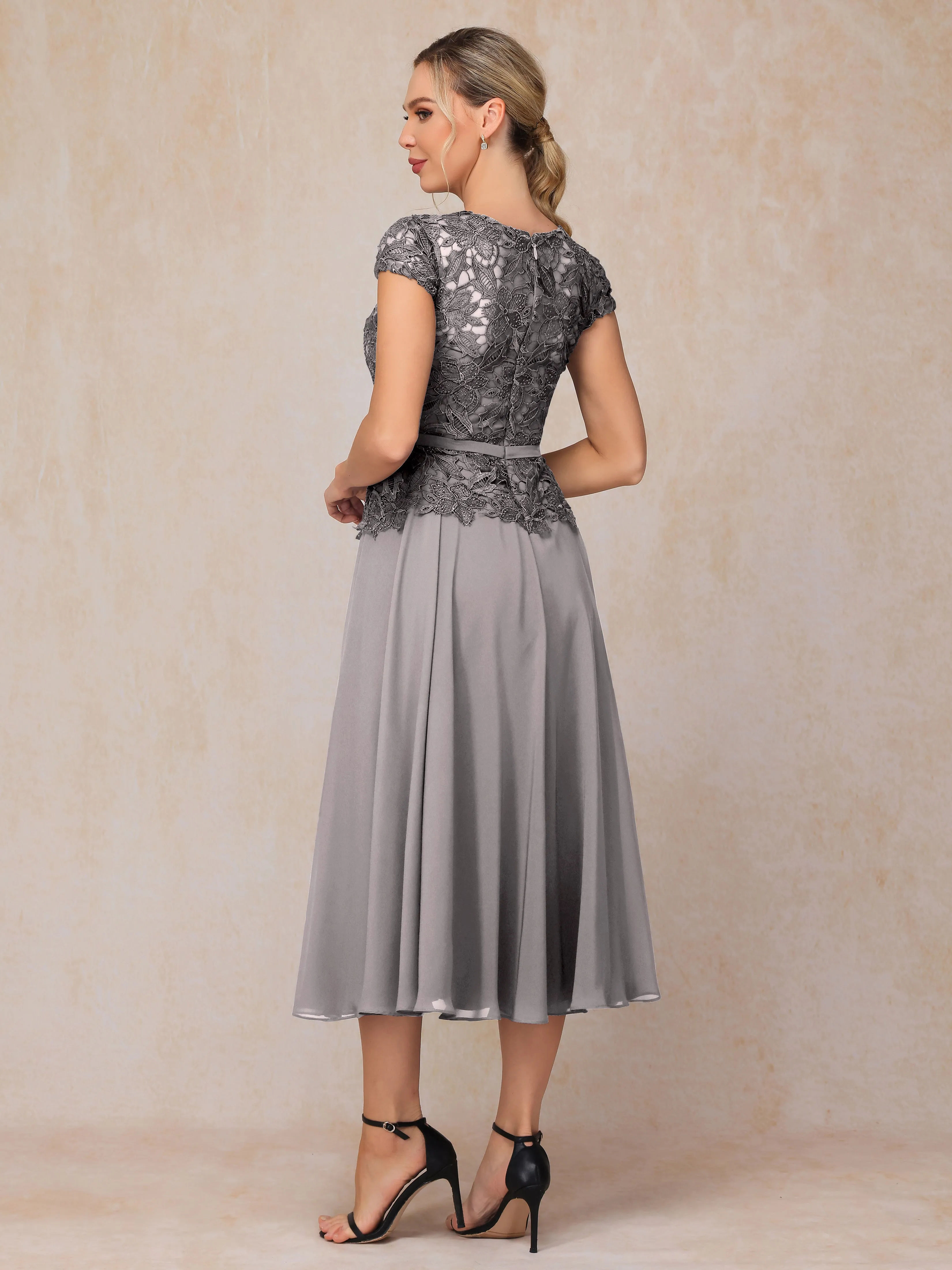 A-Line Scoop Tea-Length Chiffon Mother of the Bride Dresses With Lace