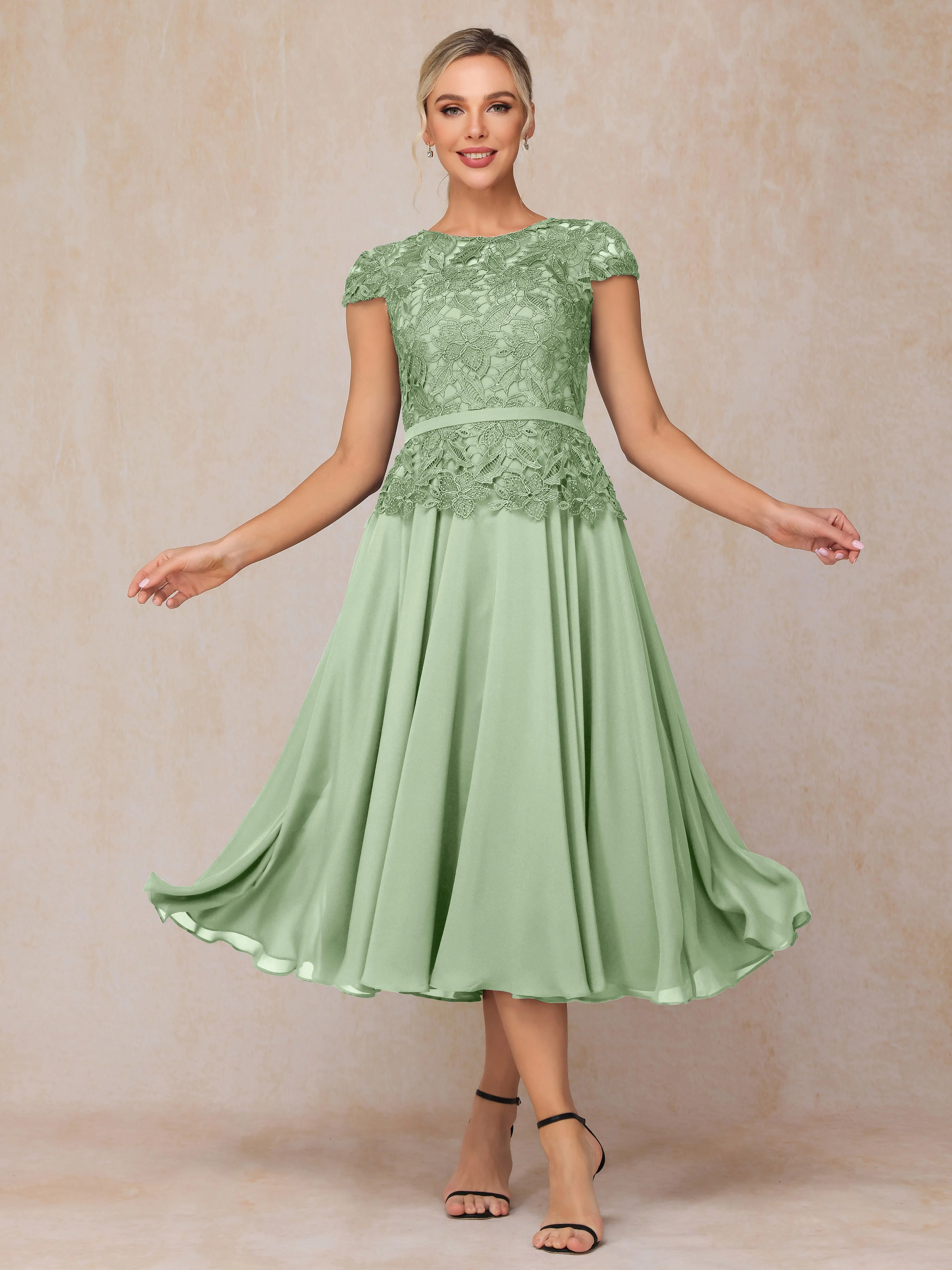 A-Line Scoop Tea-Length Chiffon Mother of the Bride Dresses With Lace