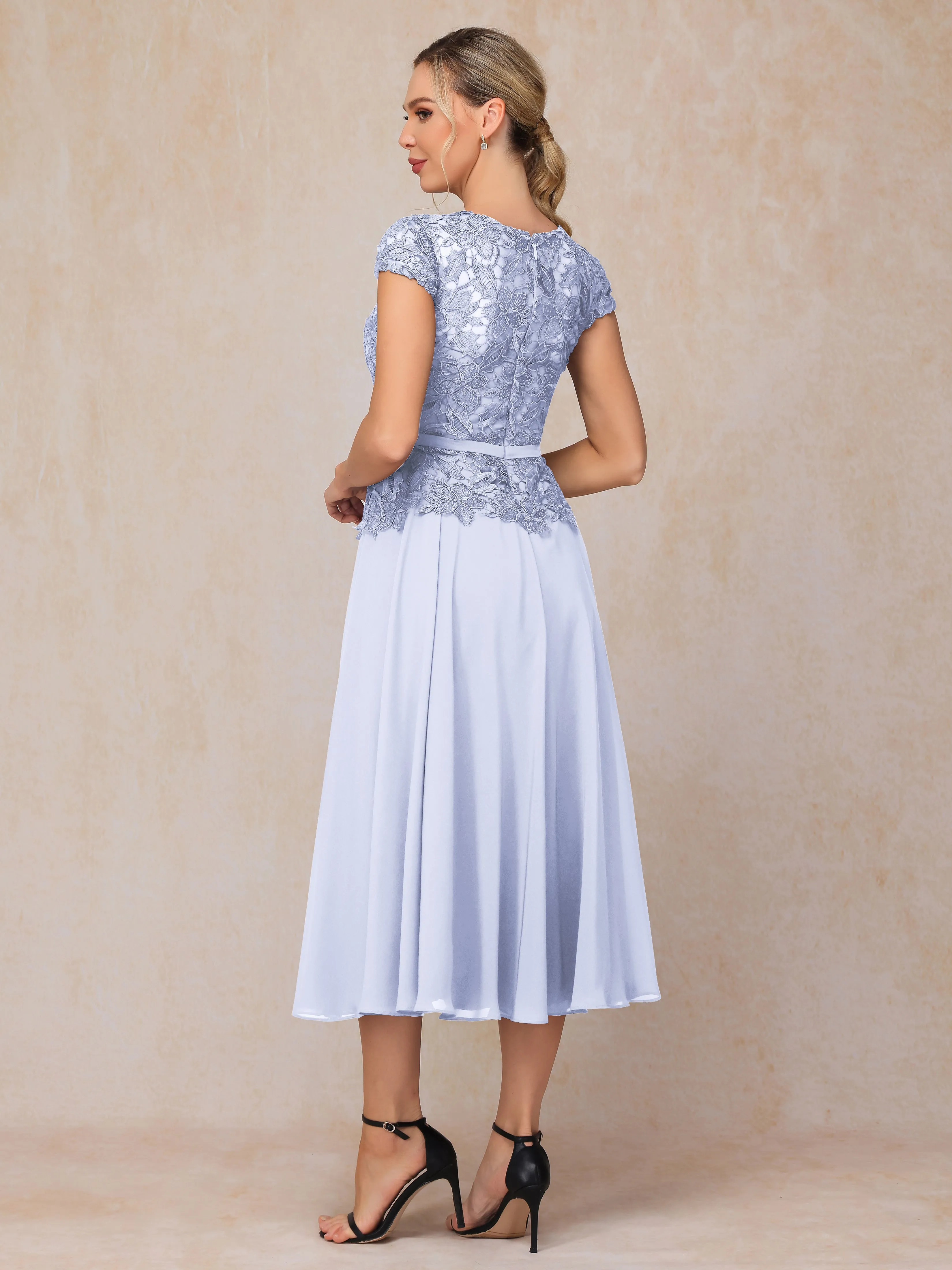 A-Line Scoop Tea-Length Chiffon Mother of the Bride Dresses With Lace