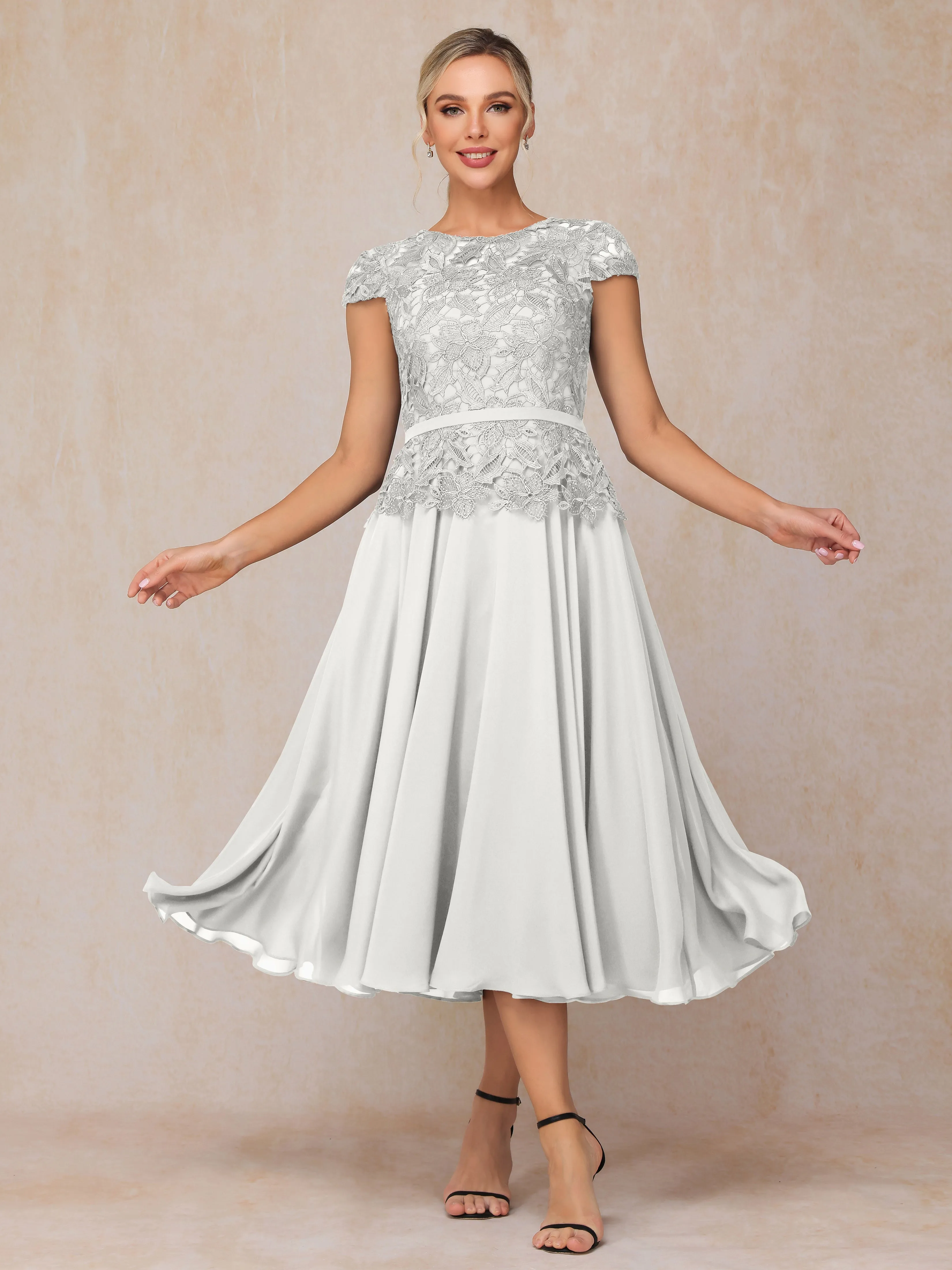 A-Line Scoop Tea-Length Chiffon Mother of the Bride Dresses With Lace