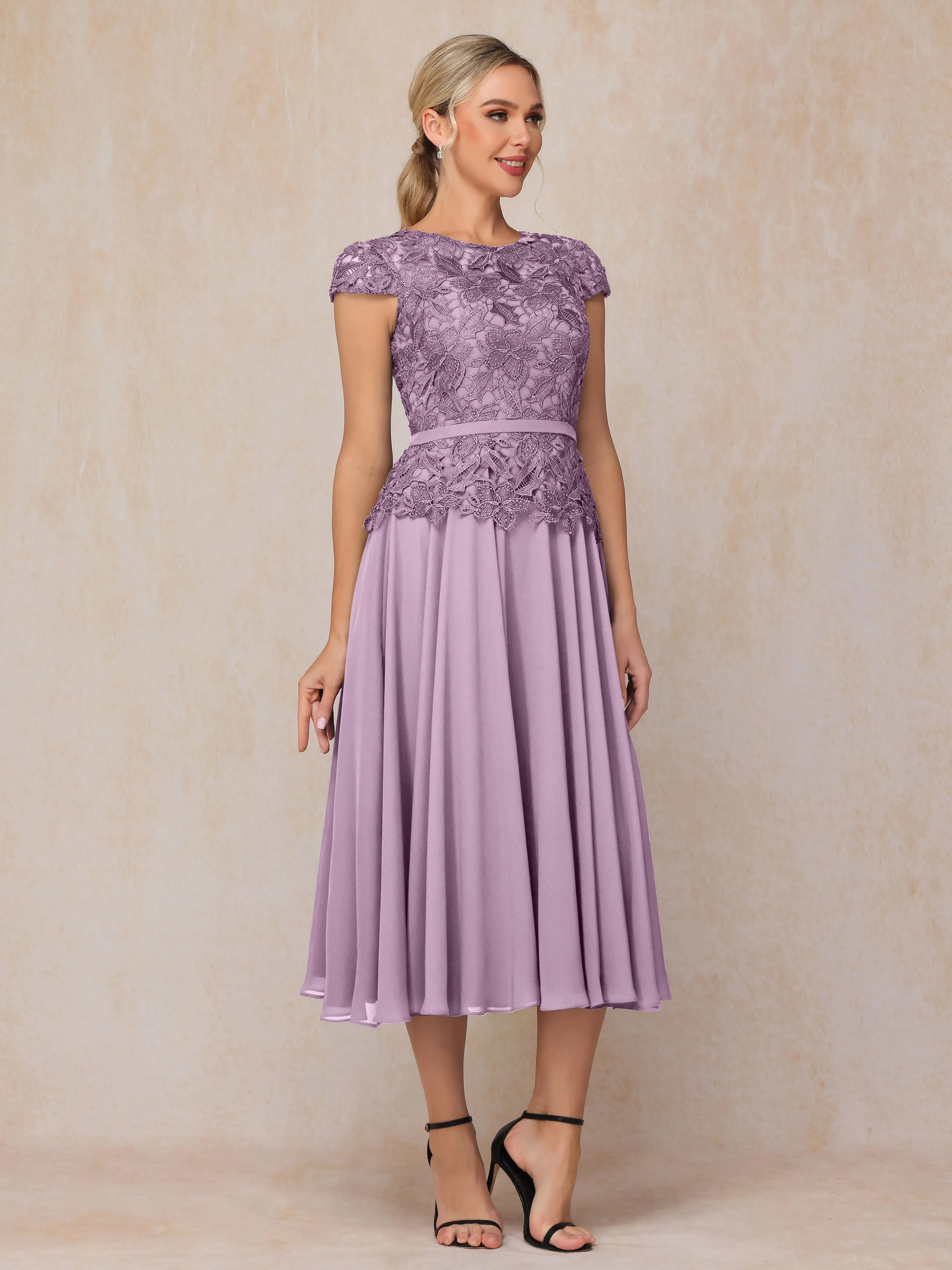 A-Line Scoop Tea-Length Chiffon Mother of the Bride Dresses With Lace