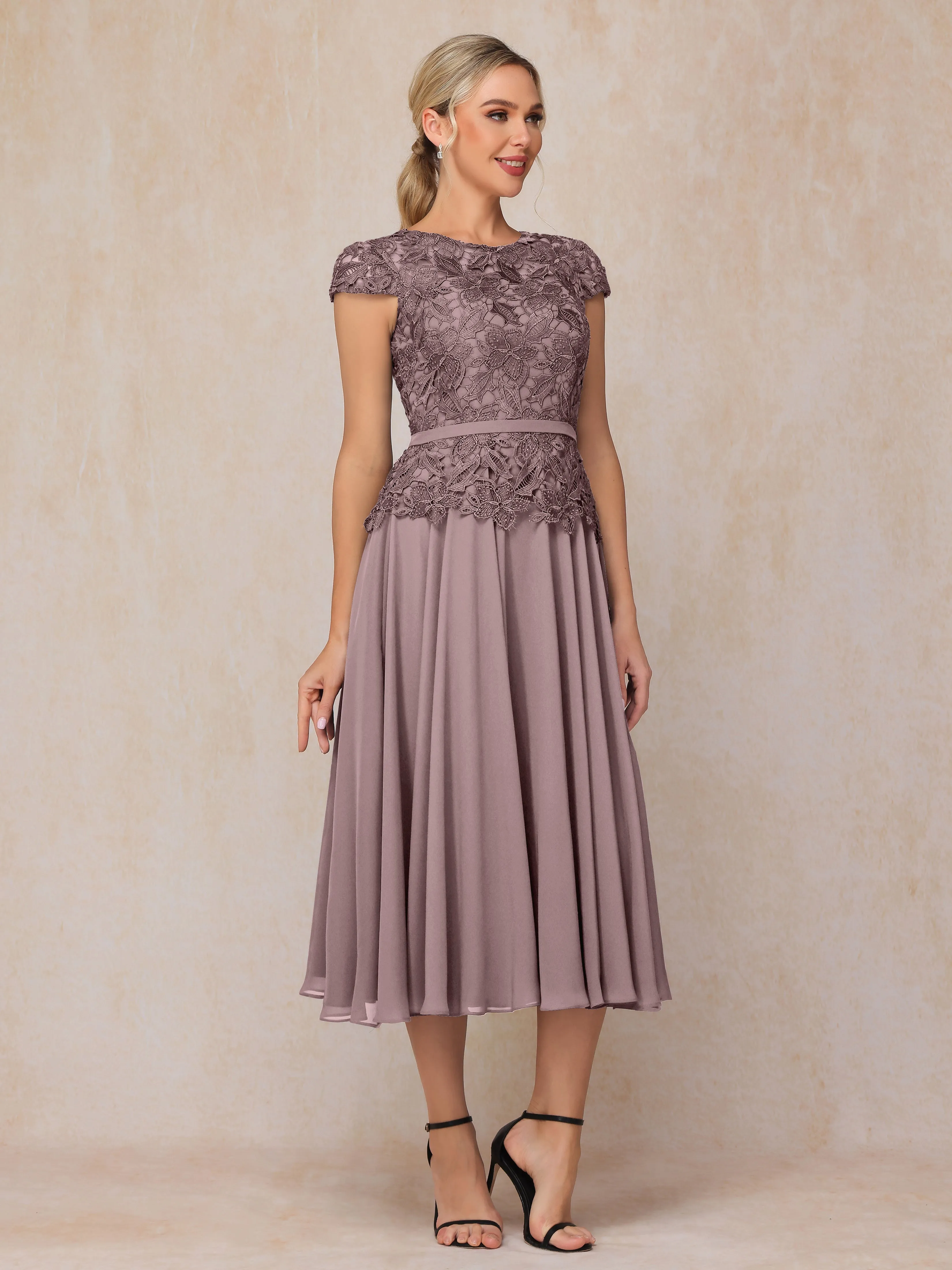 A-Line Scoop Tea-Length Chiffon Mother of the Bride Dresses With Lace