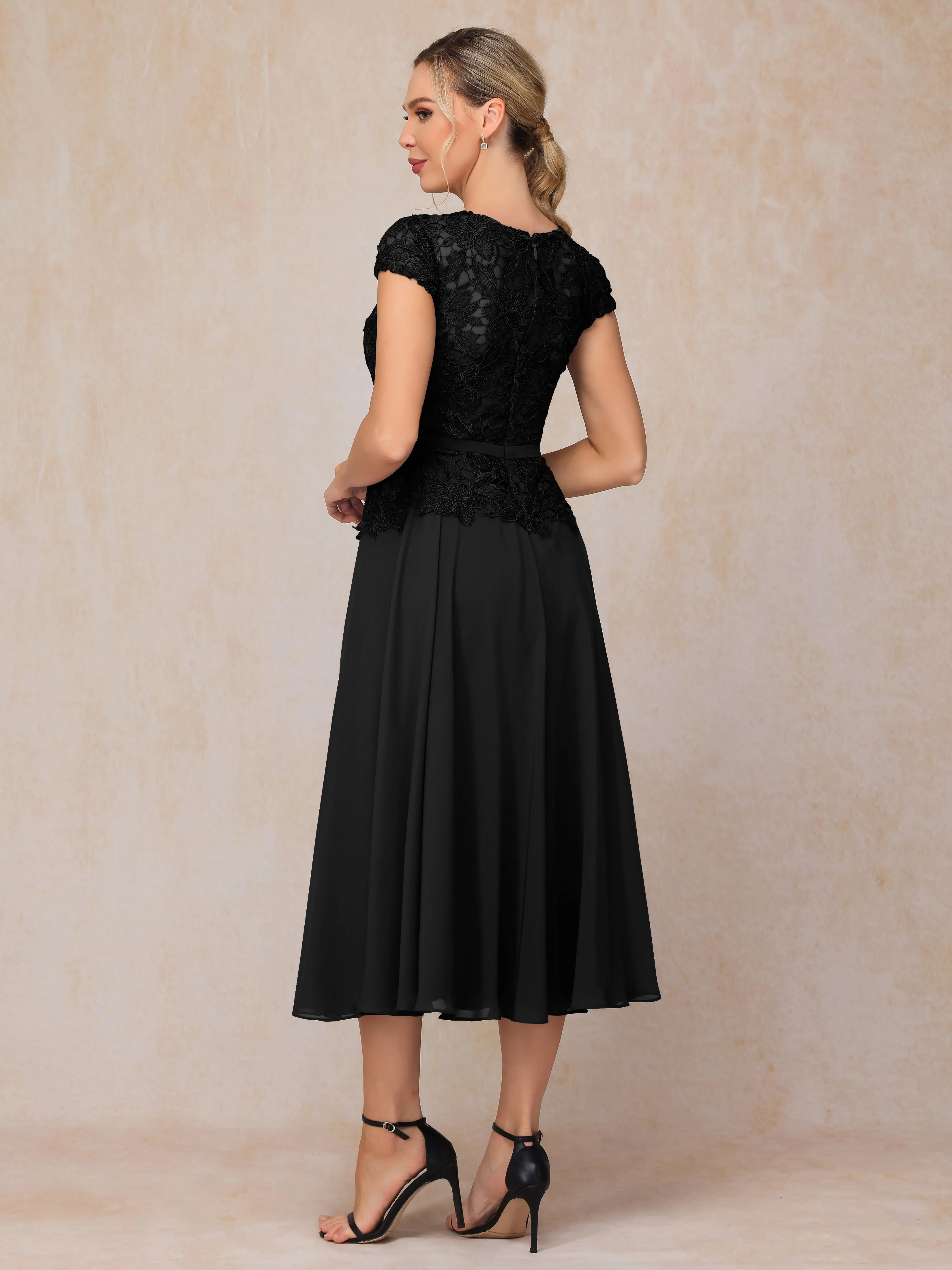 A-Line Scoop Tea-Length Chiffon Mother of the Bride Dresses With Lace