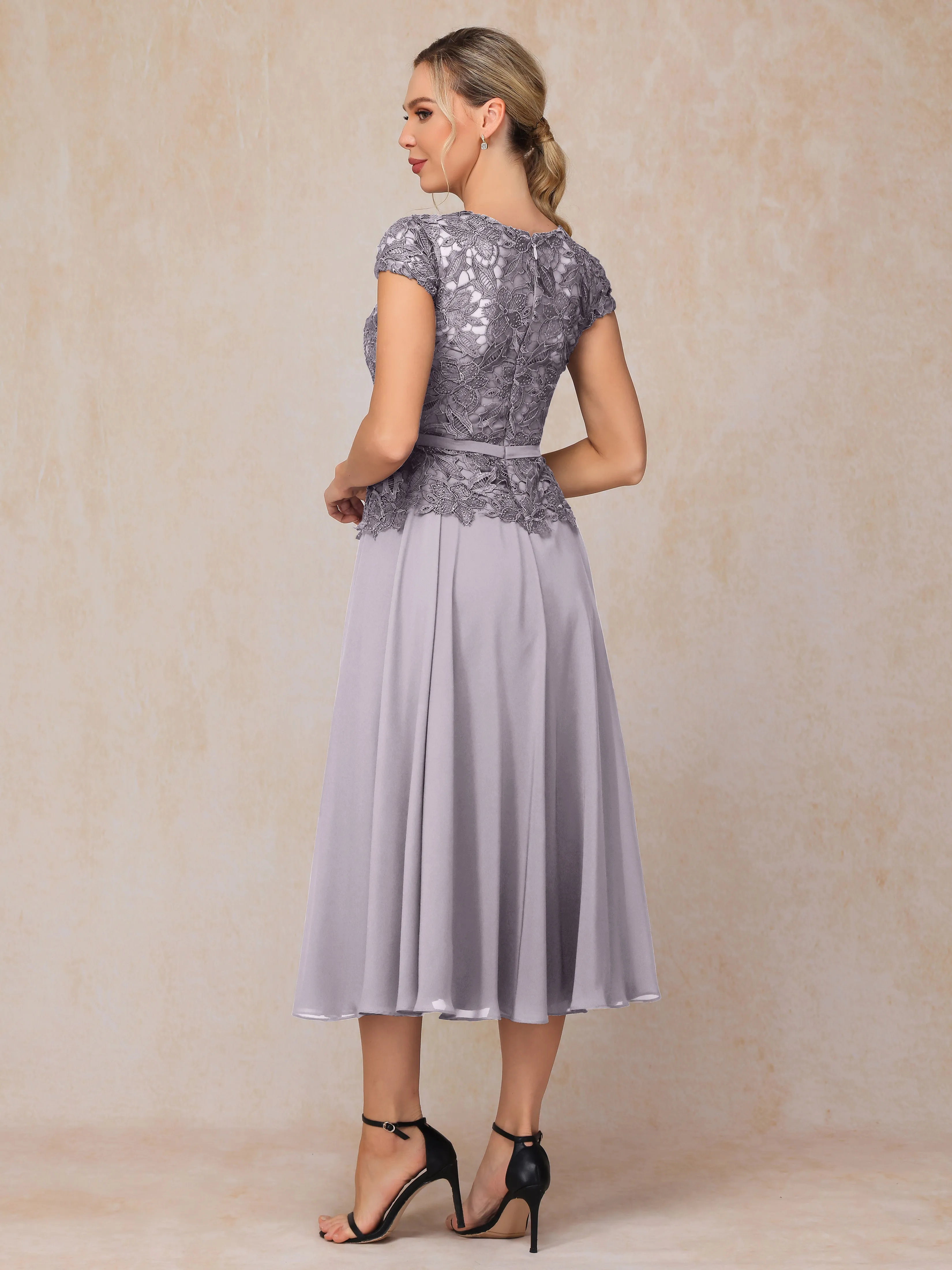 A-Line Scoop Tea-Length Chiffon Mother of the Bride Dresses With Lace