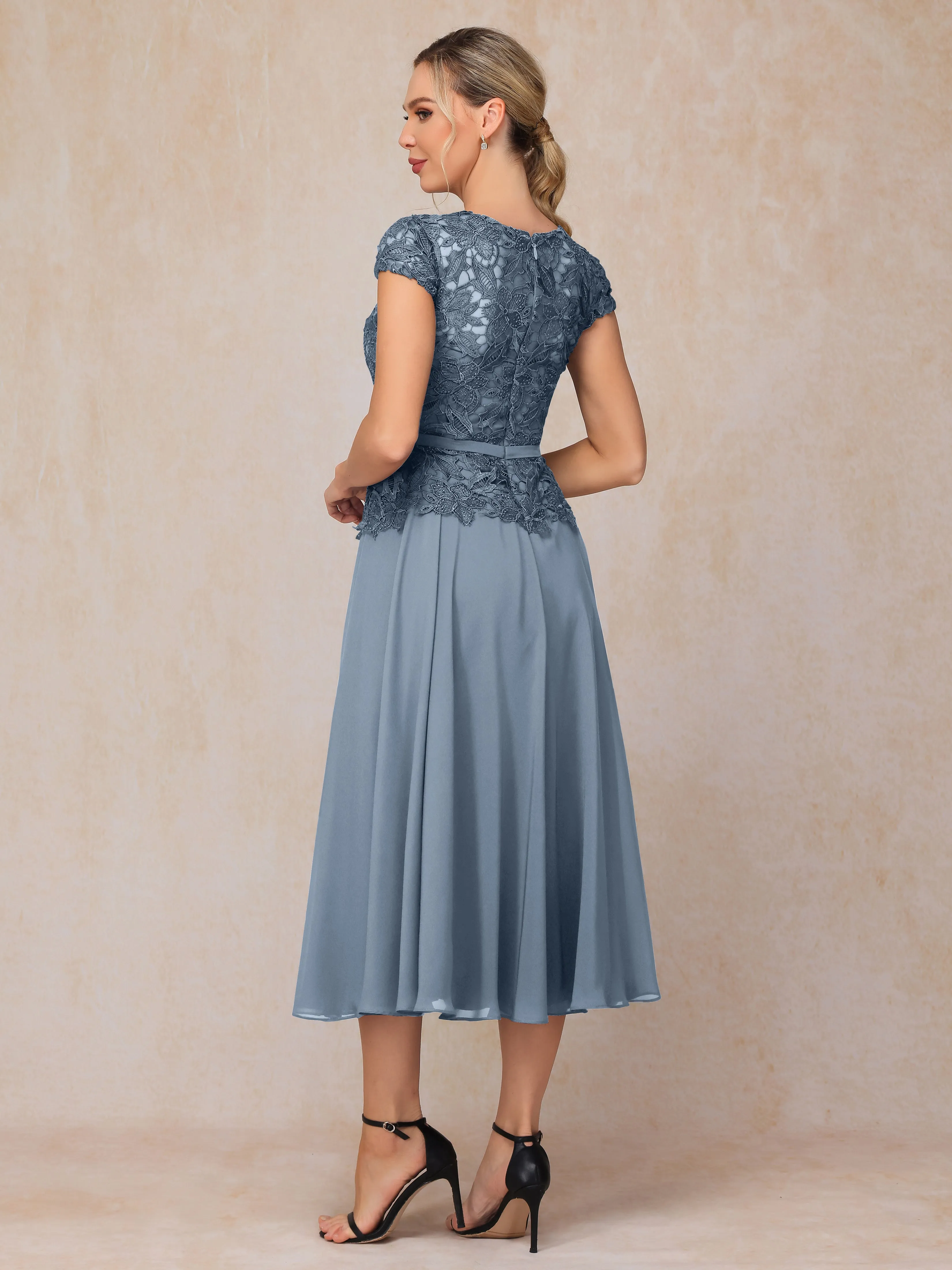 A-Line Scoop Tea-Length Chiffon Mother of the Bride Dresses With Lace