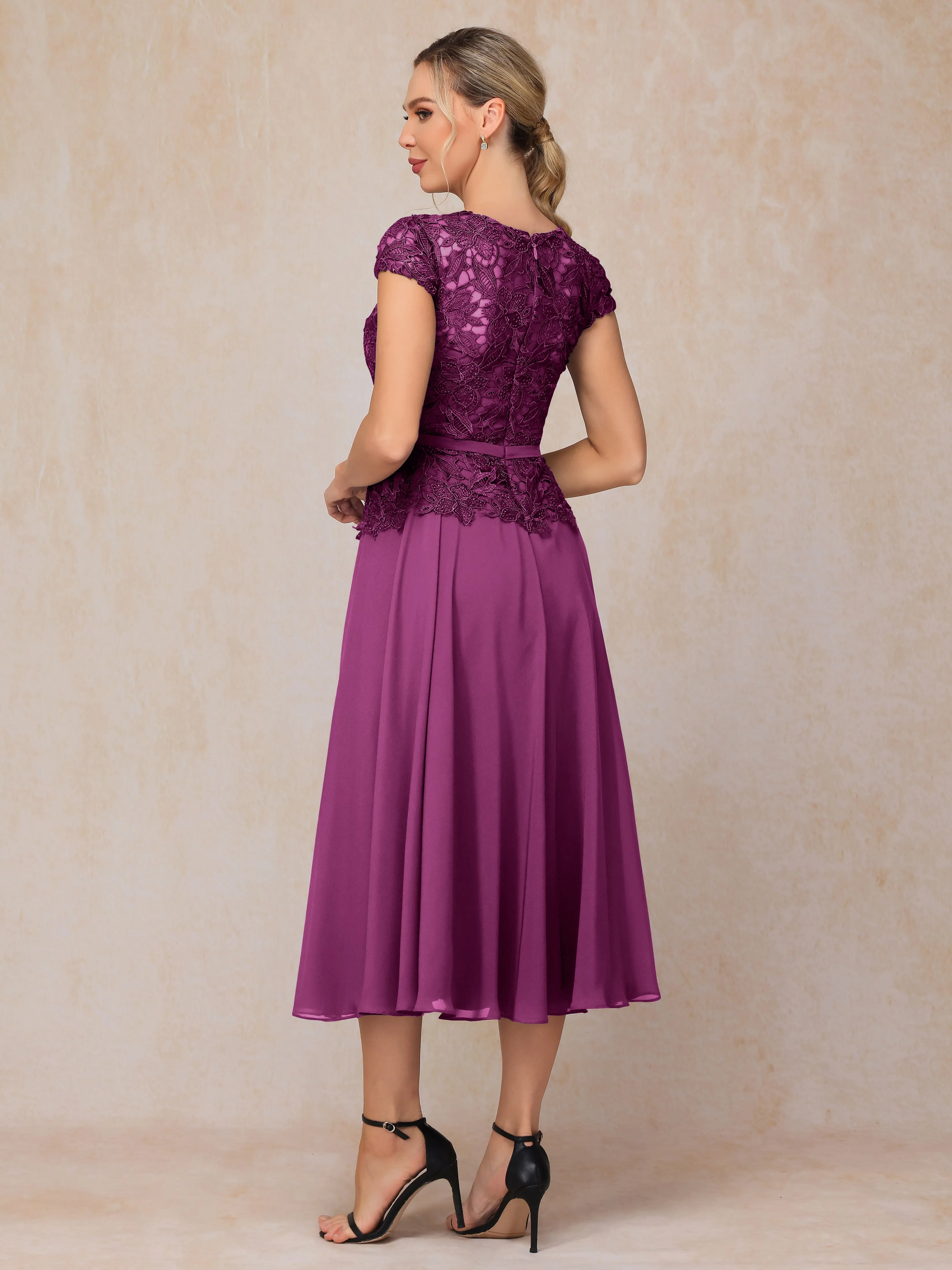 A-Line Scoop Tea-Length Chiffon Mother of the Bride Dresses With Lace