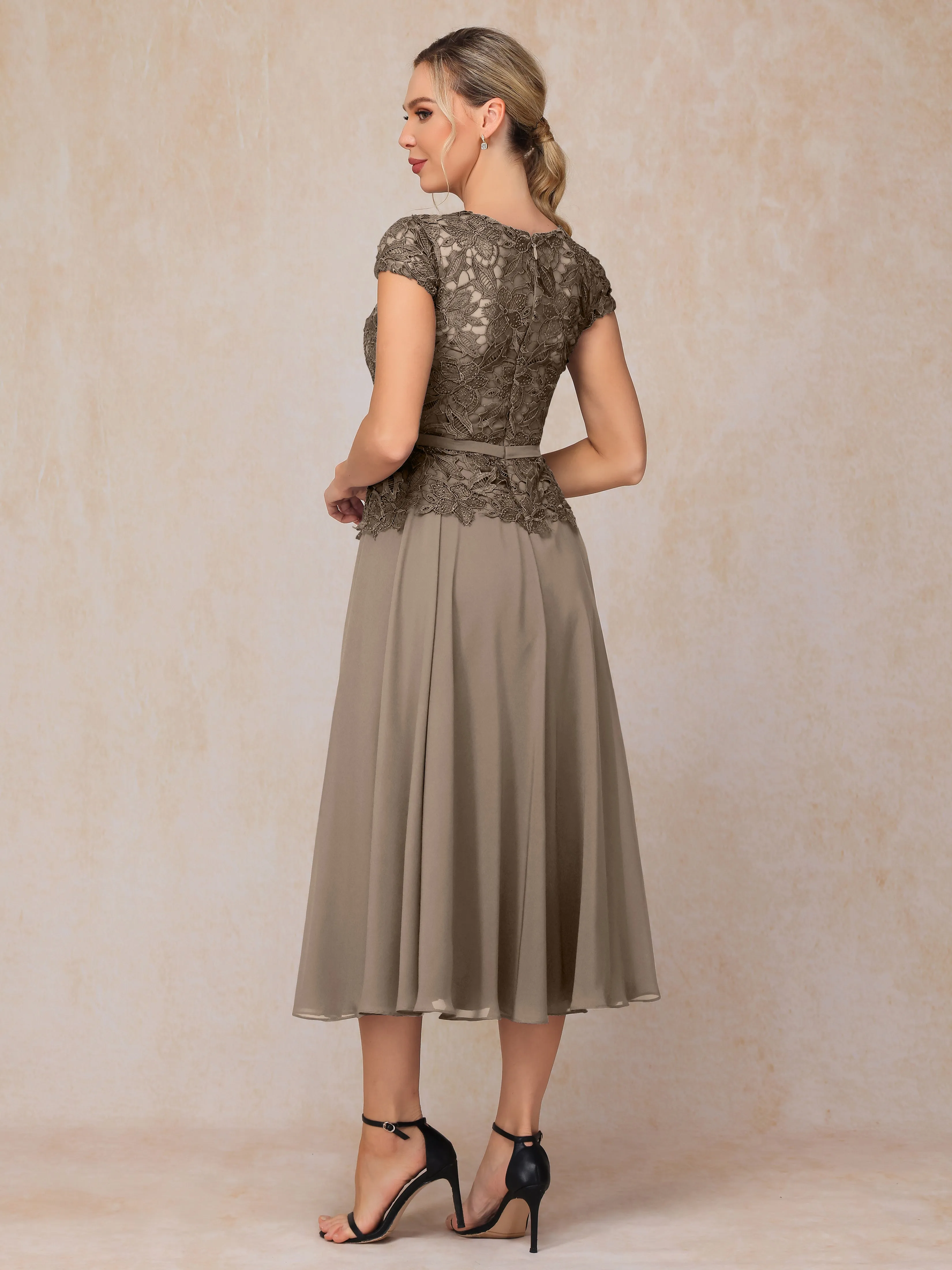 A-Line Scoop Tea-Length Chiffon Mother of the Bride Dresses With Lace