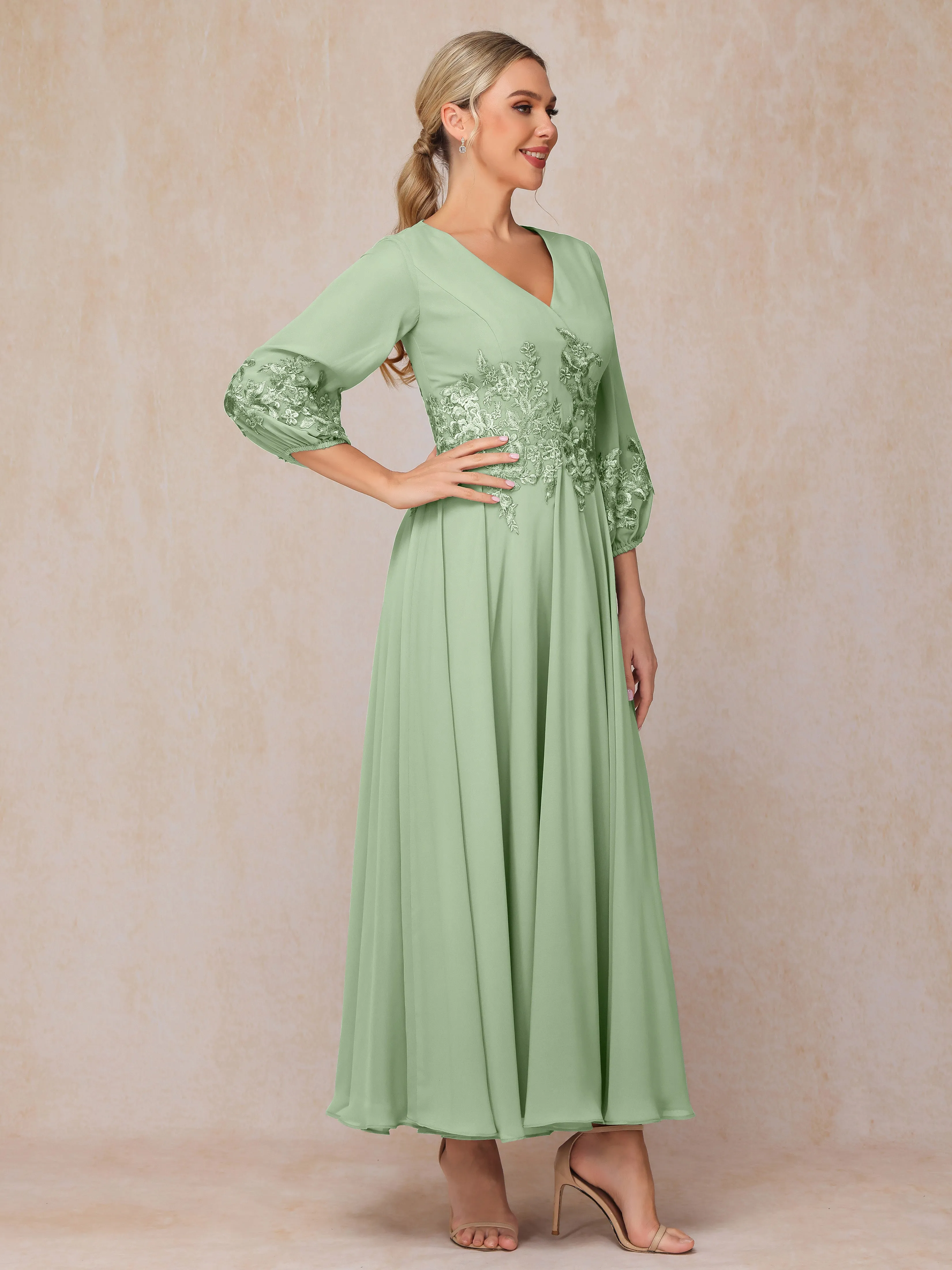 A-Line V Neck Lace Chiffon Mother of the Bride Dress