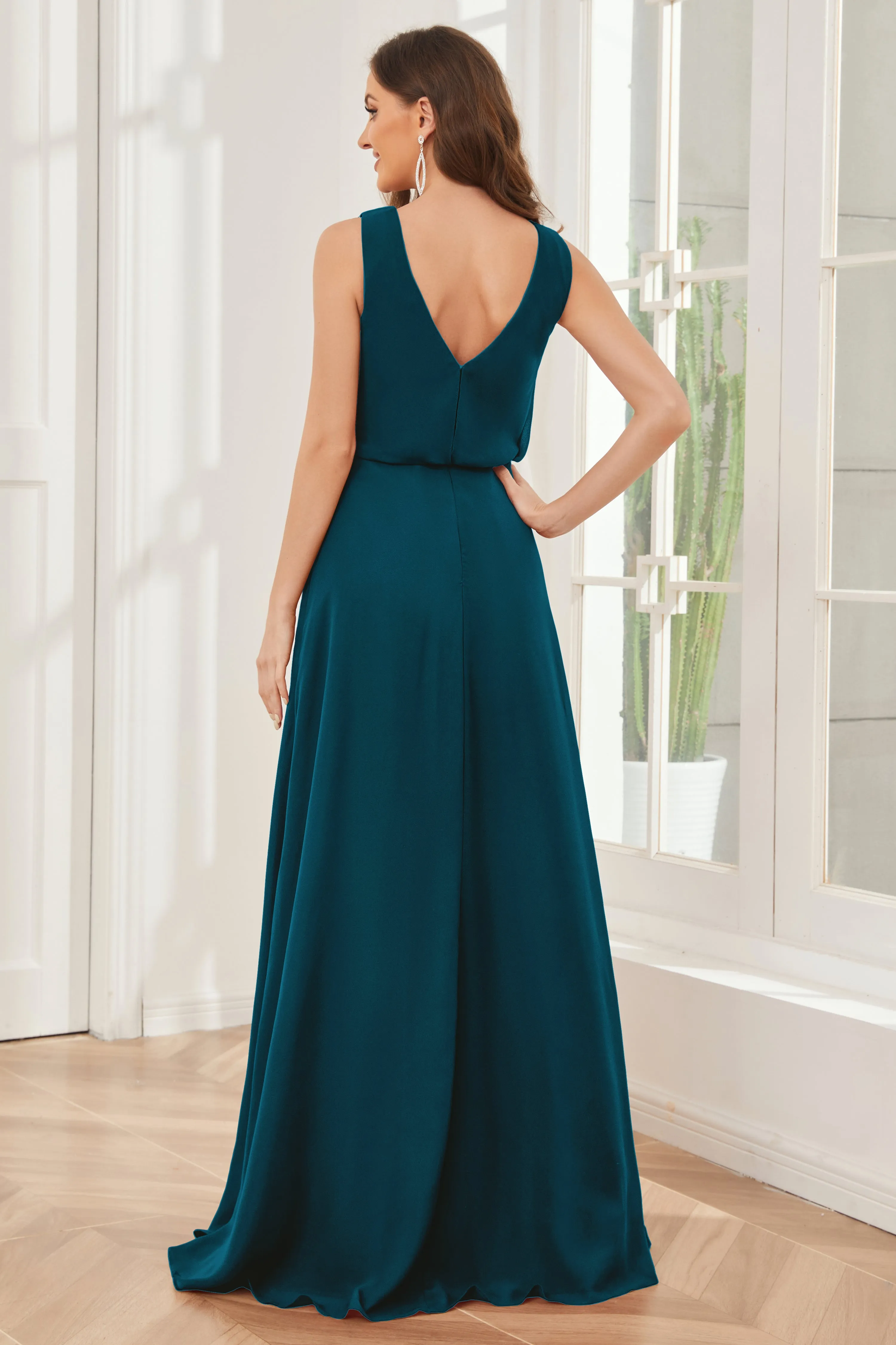 Column Cowl Neck Sleeveless Chiffon Bridesmaid Dresses