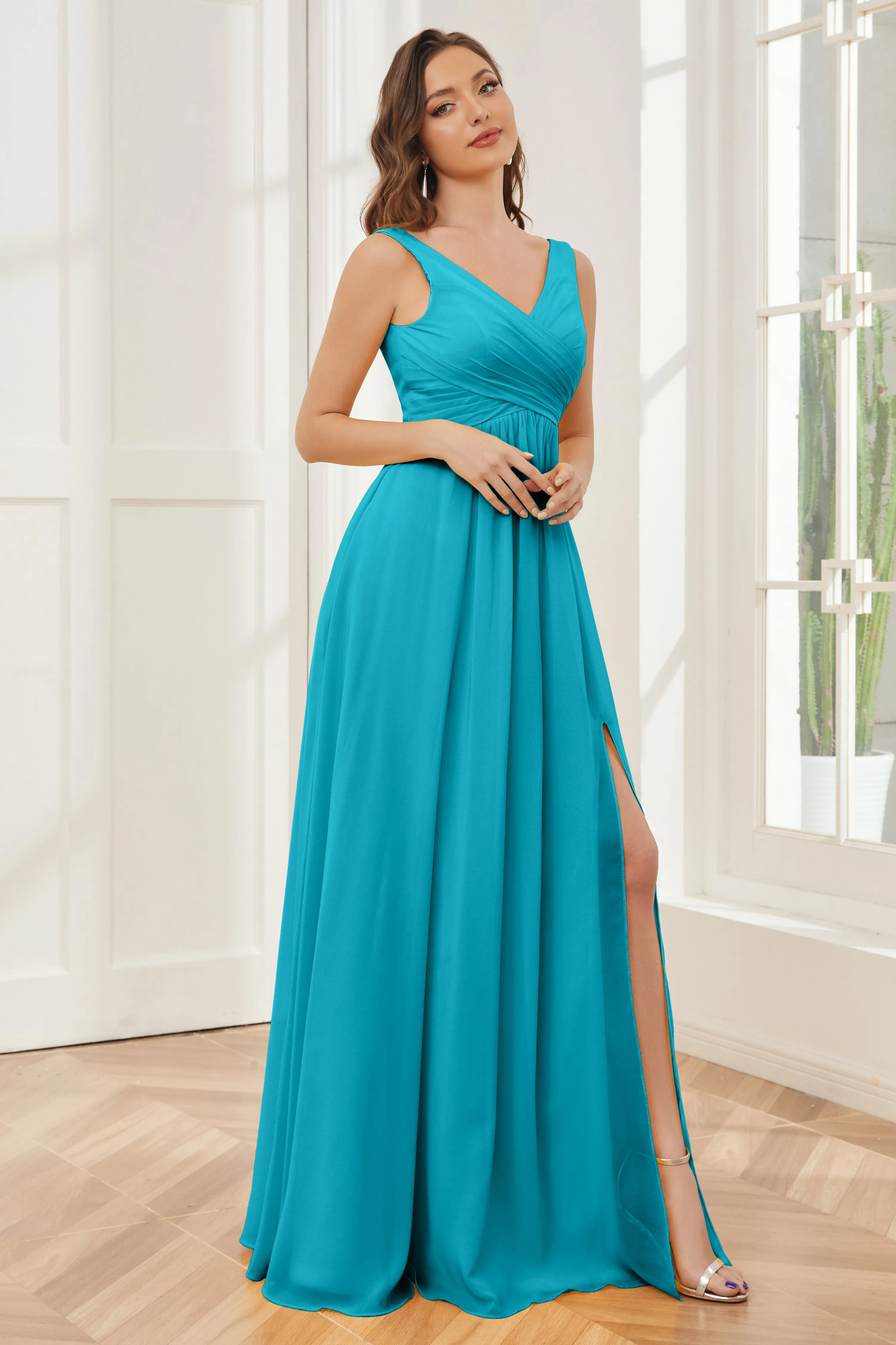 Column V-neck Chiffon Long Bridesmaid Dresses