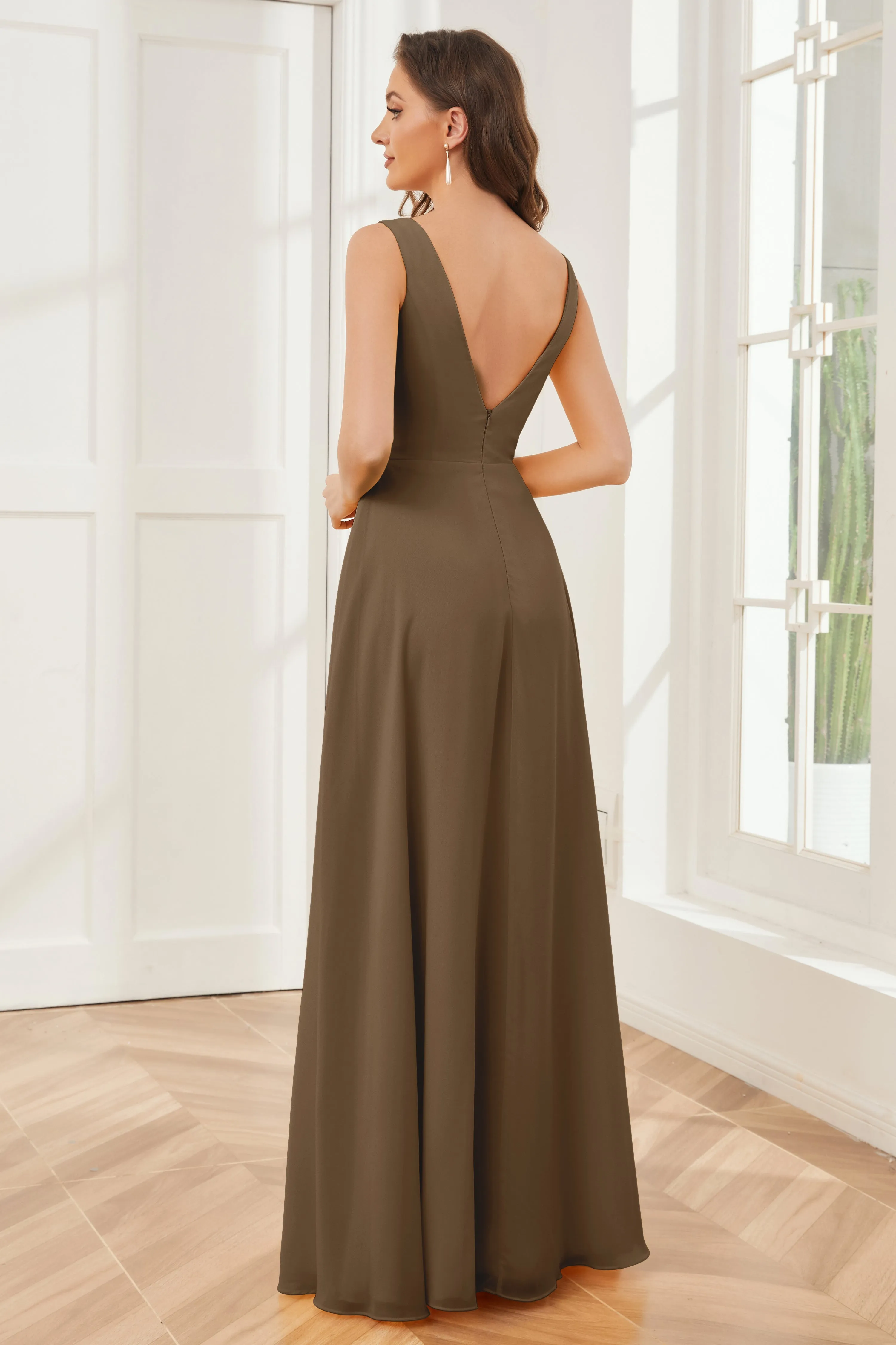 Column V-neck Chiffon Long Bridesmaid Dresses