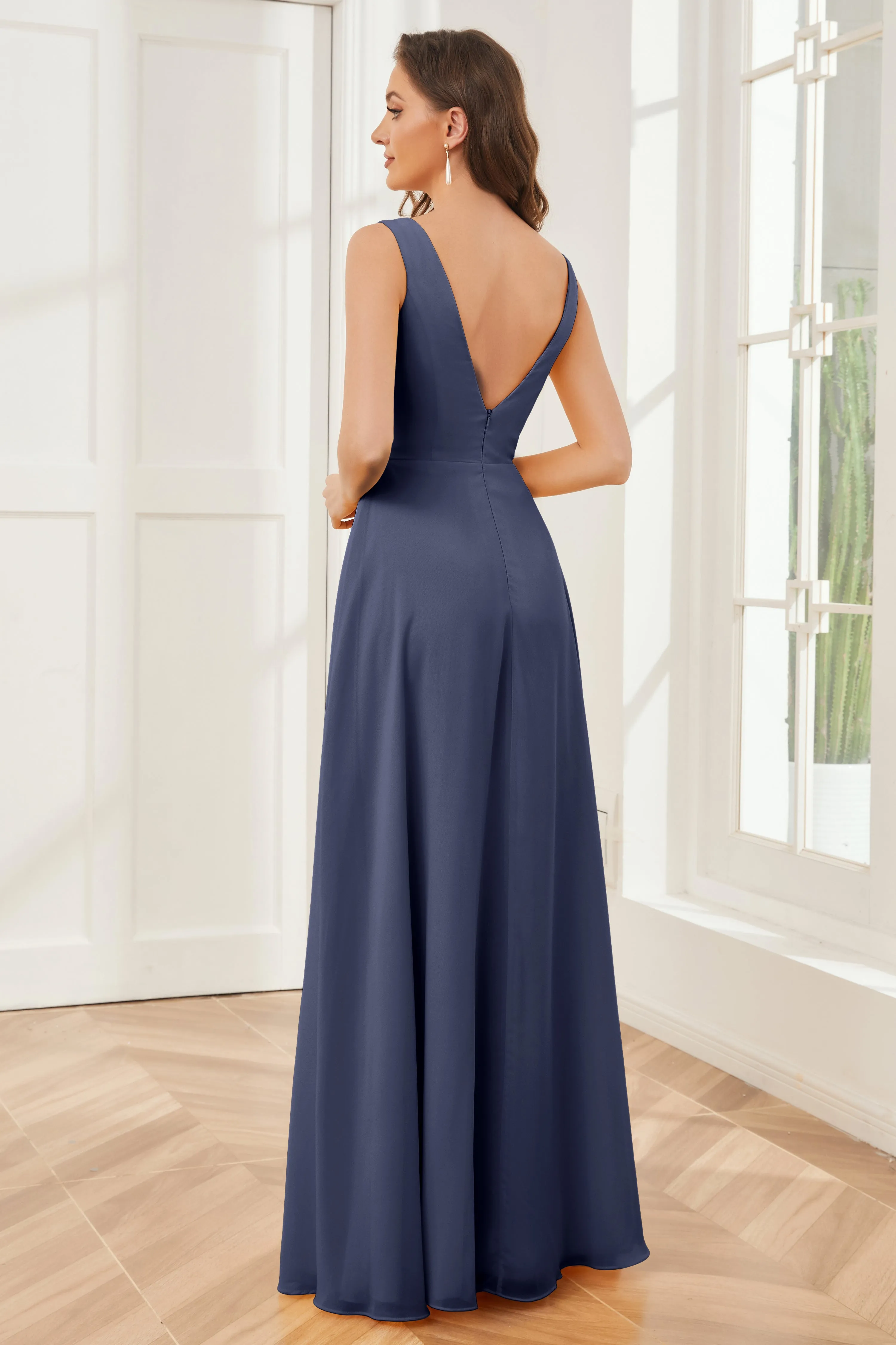 Column V-neck Chiffon Long Bridesmaid Dresses