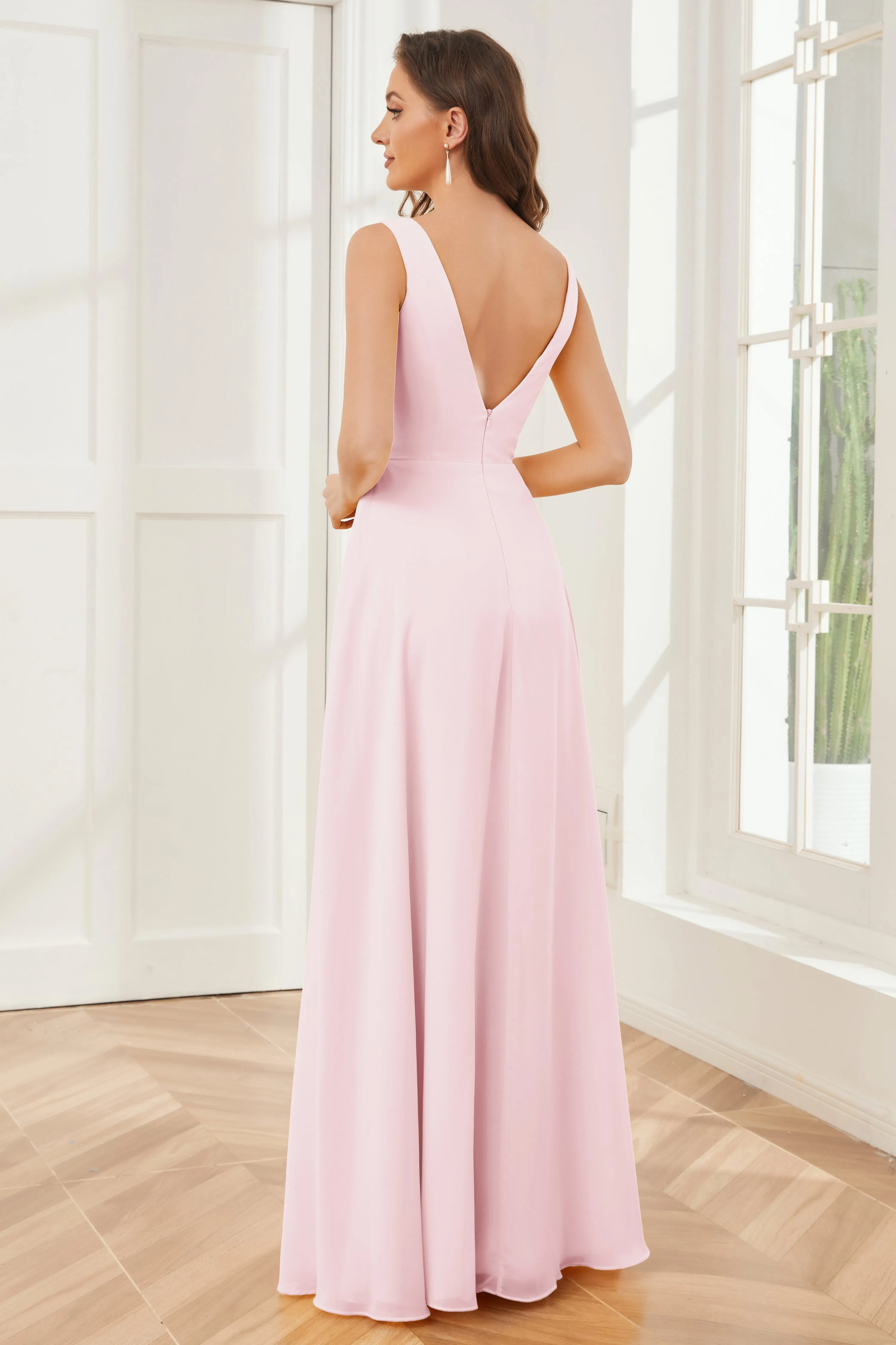 Column V-neck Chiffon Long Bridesmaid Dresses