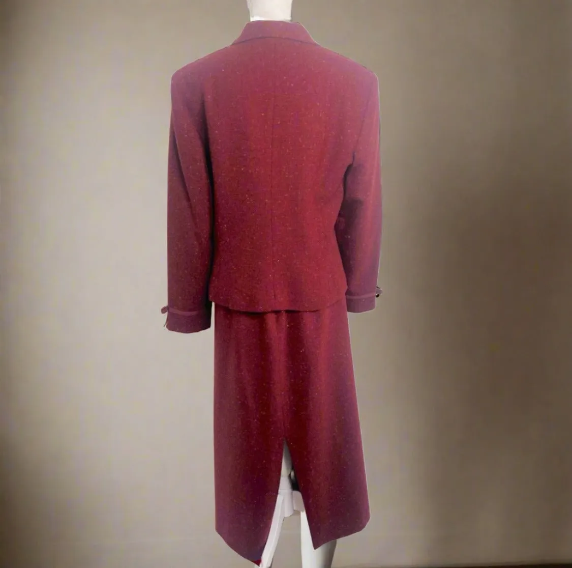 Donna Ricco Tweed Skirt Suit, 2 piece, Wool Lined Burgundy