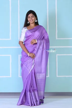 Exquisite Lavender Cotton Viscose Saree With Beautiful Zari Work.