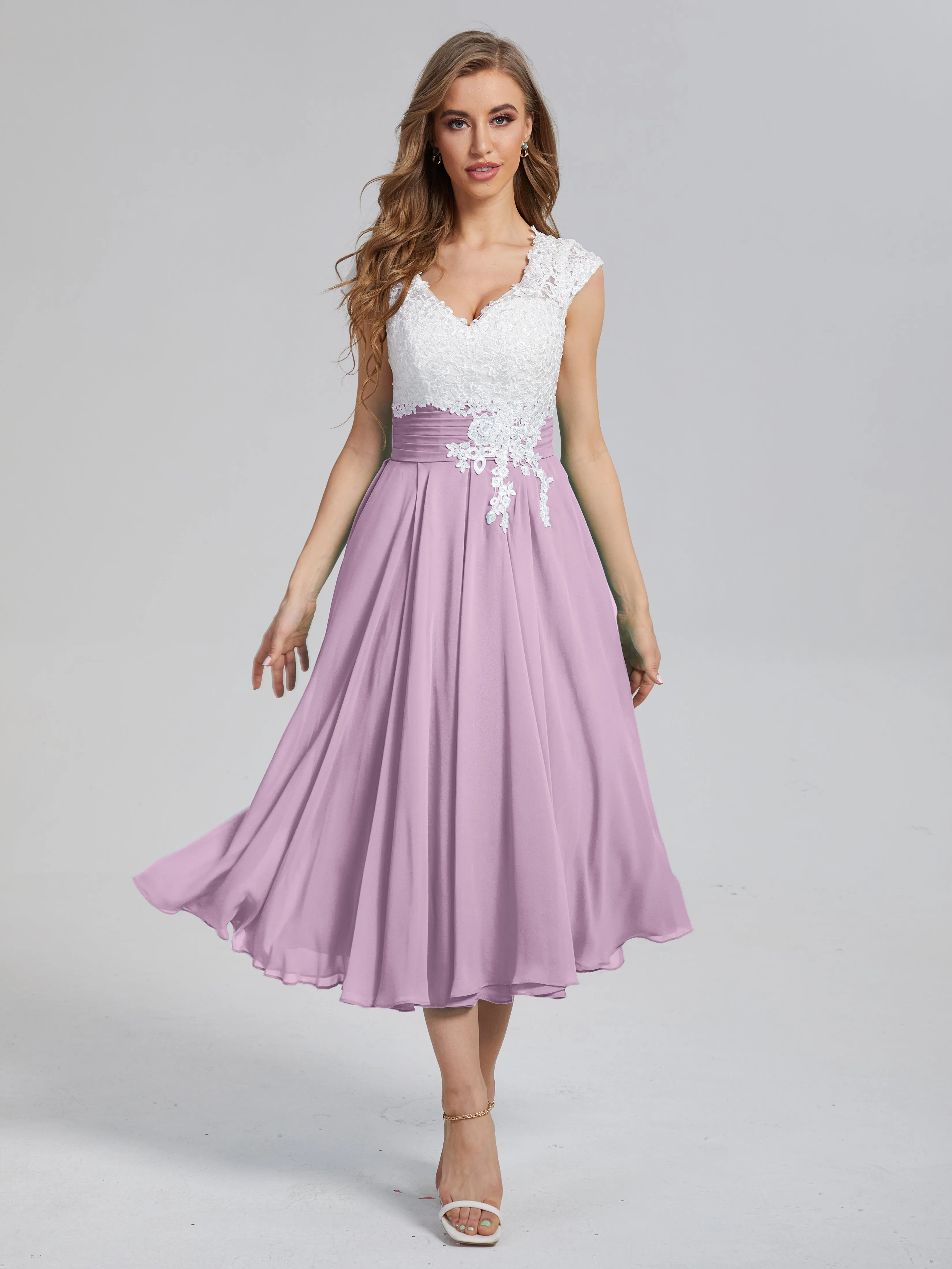 Graceful Lace Tea Length Chiffon Mother of the Bride Dresses