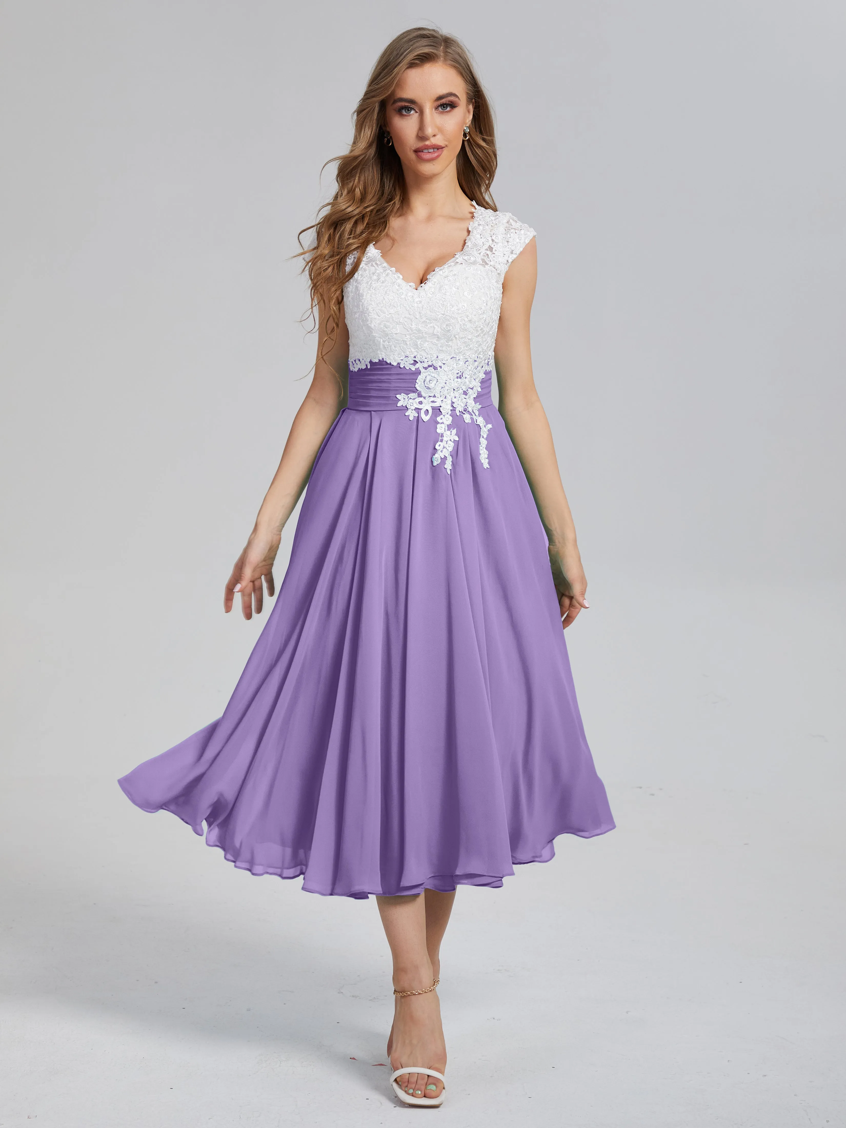 Graceful Lace Tea Length Chiffon Mother of the Bride Dresses