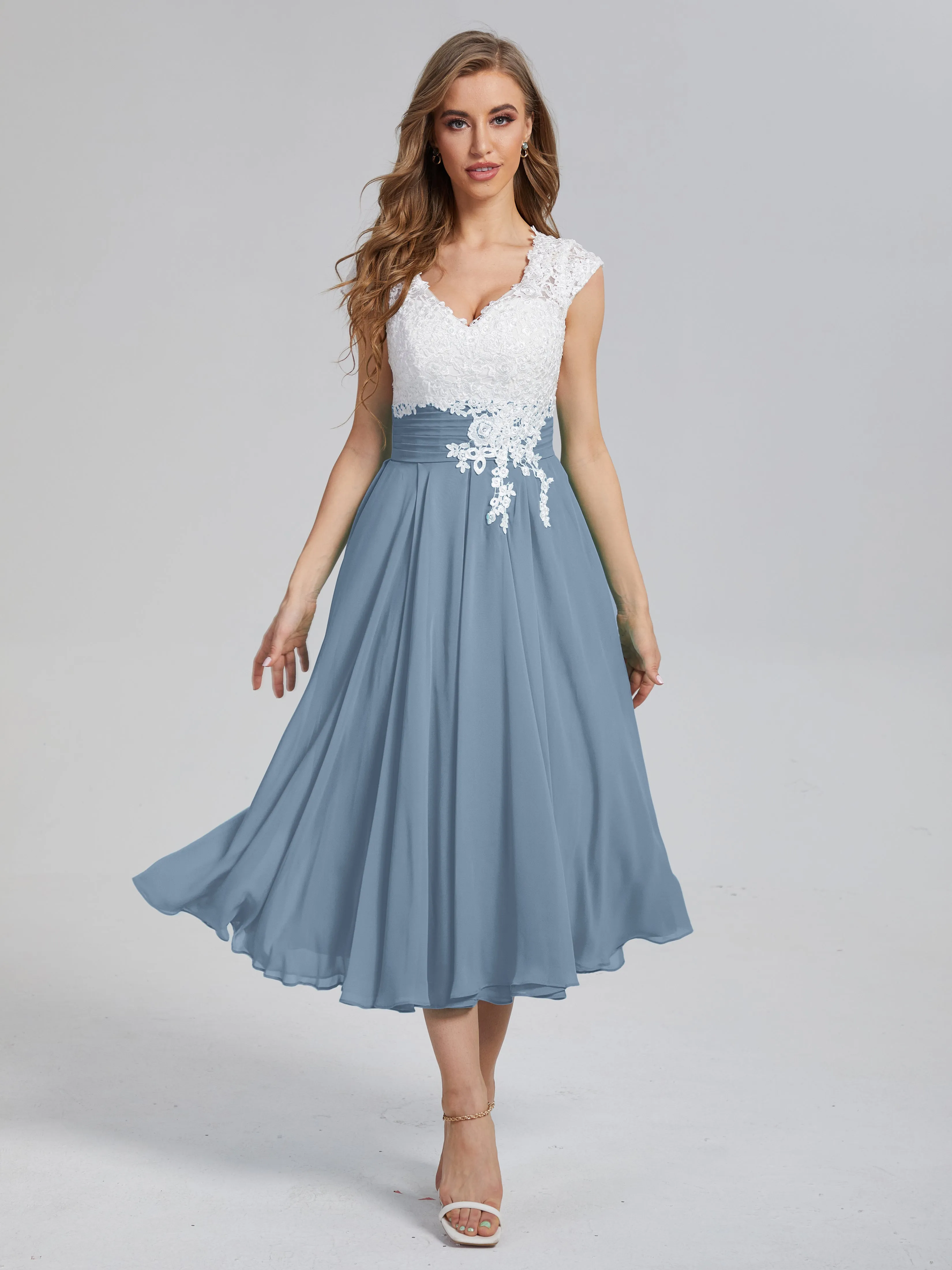 Graceful Lace Tea Length Chiffon Mother of the Bride Dresses