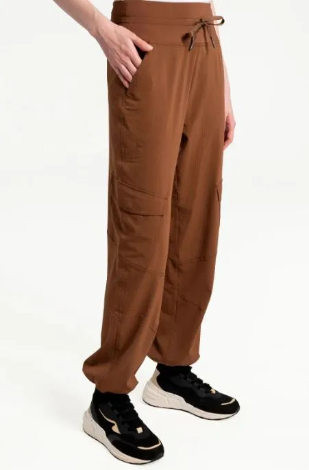 SALE! Women's Momentum Cargo Pant | Lole