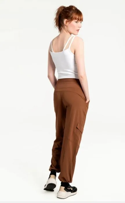 SALE! Women's Momentum Cargo Pant | Lole