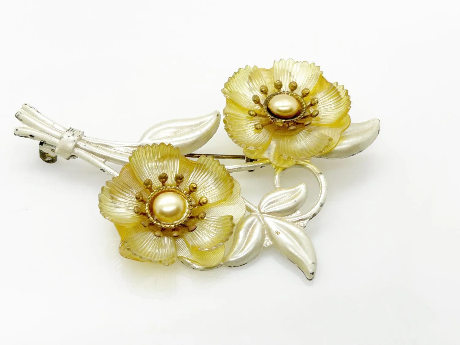 Unusual Vintage Plastic Blooms Flower Brooch