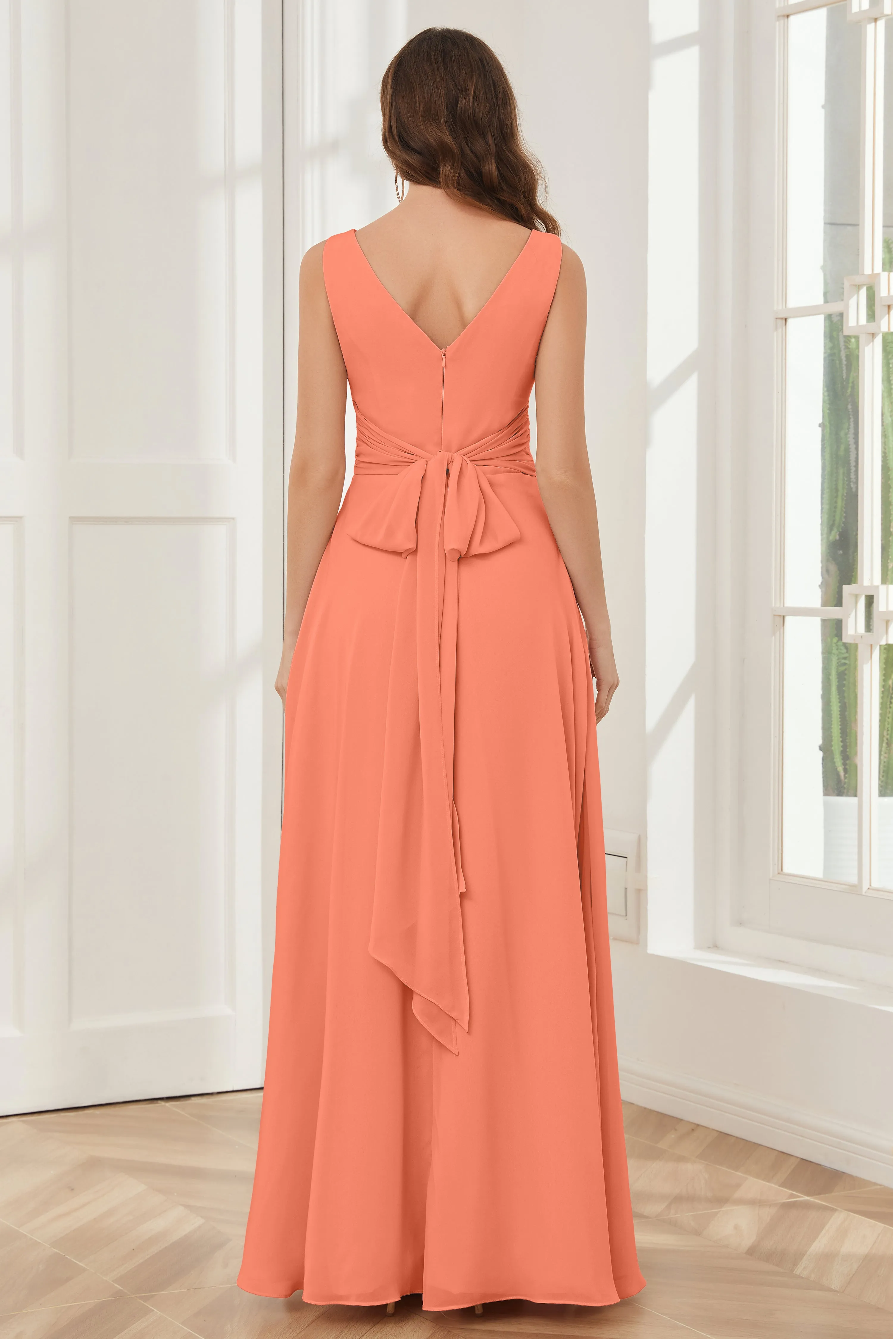 V-neck Sleeveless Chiffon Bridesmaid Dresses with Pockets