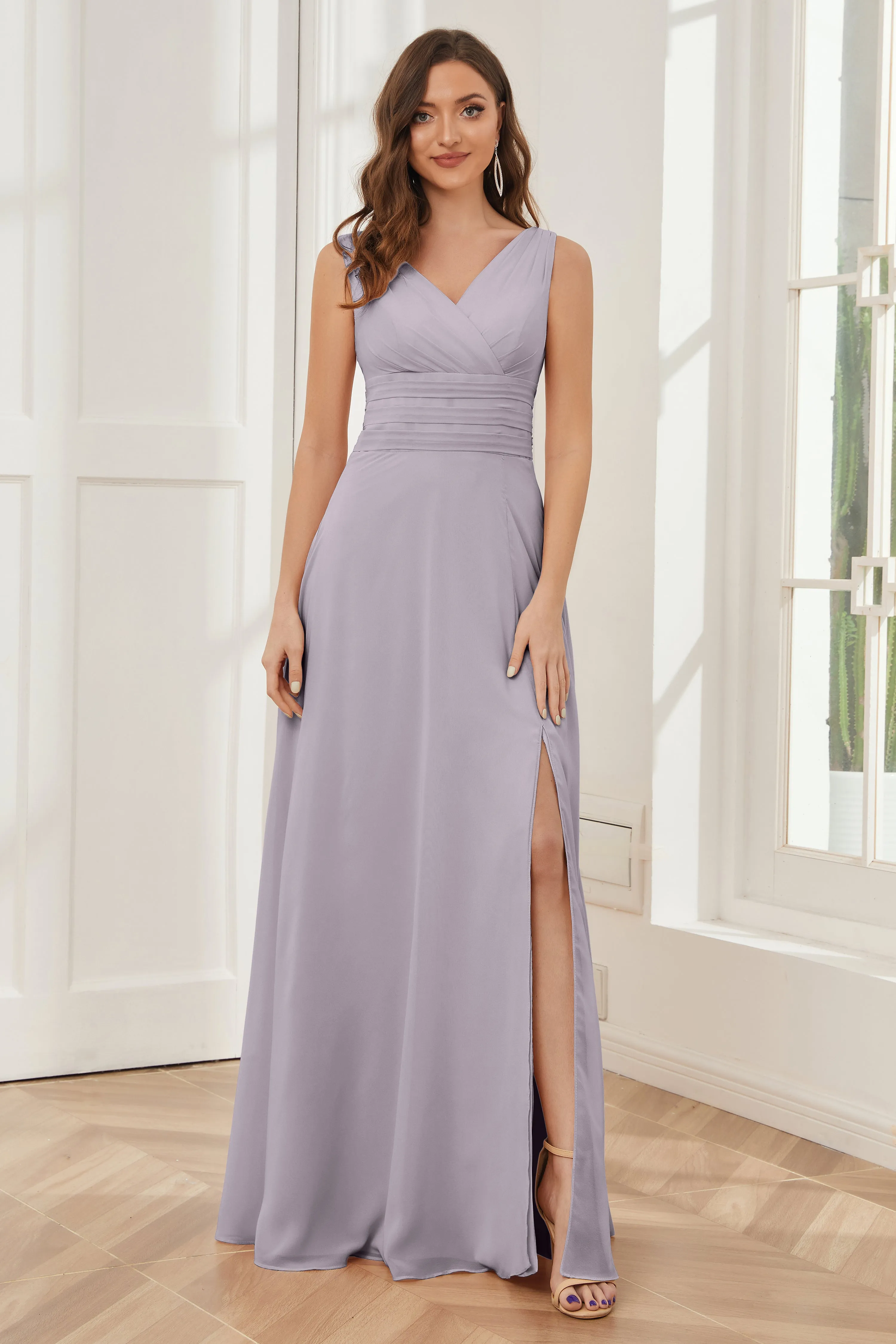 V-neck Sleeveless Chiffon Bridesmaid Dresses with Pockets