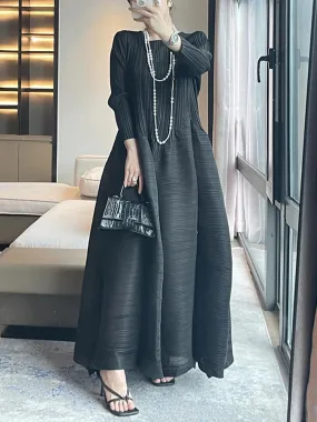 Women's Loose Fit Pleated Dress – Elegant & Comfortable Style